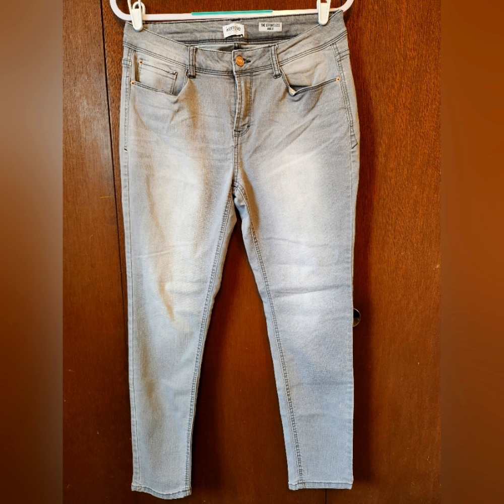 Kensie Jeans the effortless ankle sz.10/30